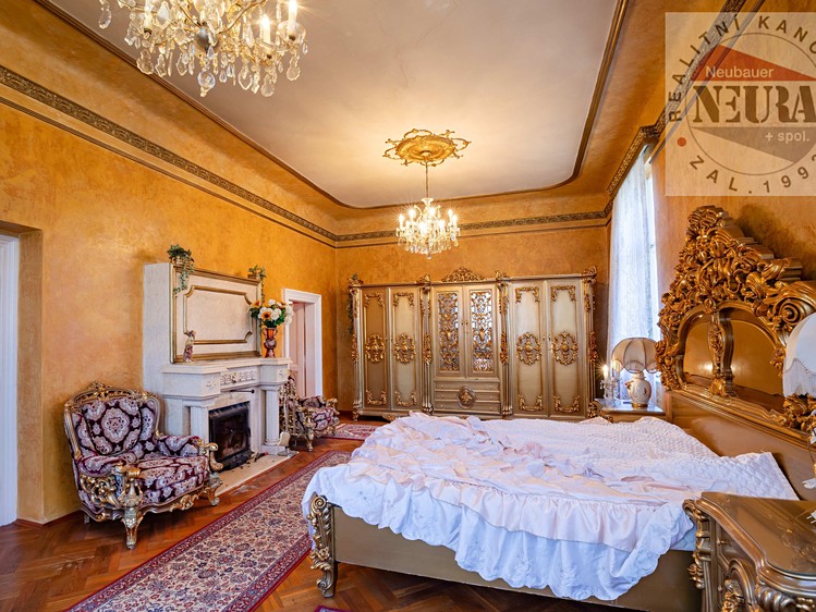 Prodej vily 657 m², pozemek 3 633 m² - foto 5