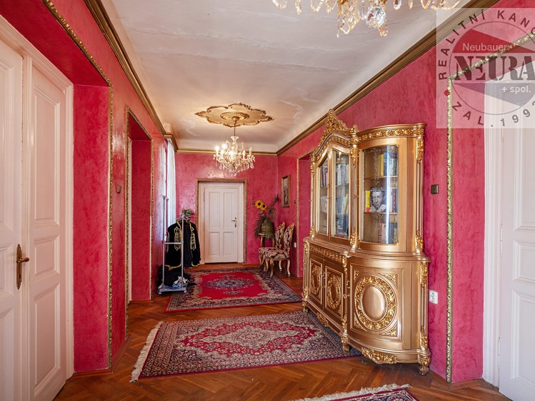 Prodej vily 657 m², pozemek 3 633 m² - foto 7