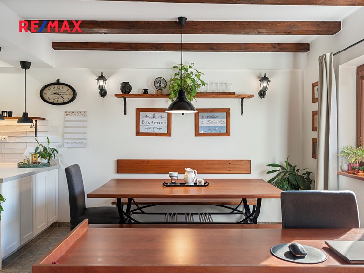 Prodej rodinného domu 128 m², pozemek 945 m² - foto 6