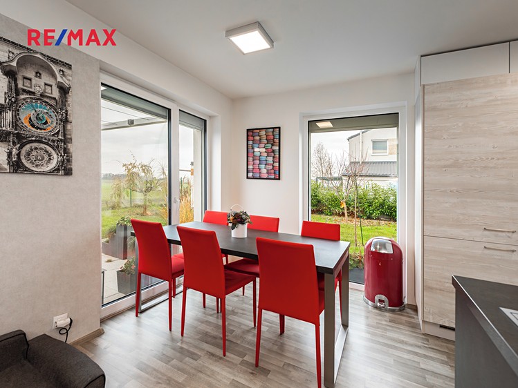 Prodej rodinného domu 123 m², pozemek 530 m² - foto 5