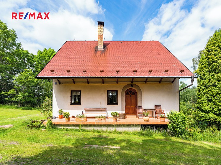 Prodej rodinného domu 150 m², pozemek 4 942 m² - foto 2