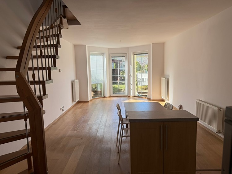 Pronájem rodinného domu 81 m², pozemek 89 m² - foto 3