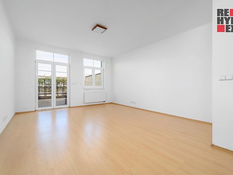 Pronájem rodinného domu 92 m², pozemek 55 m² - foto 5