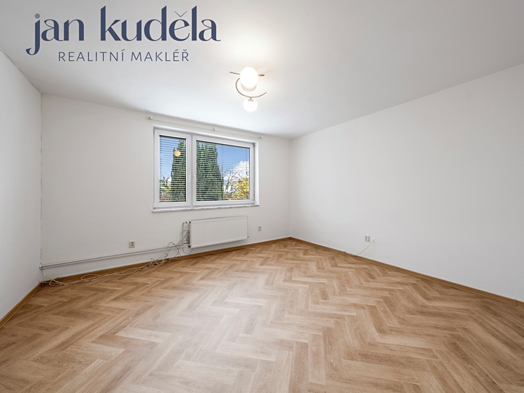Pronájem rodinného domu 106 m², pozemek 440 m² - foto 3