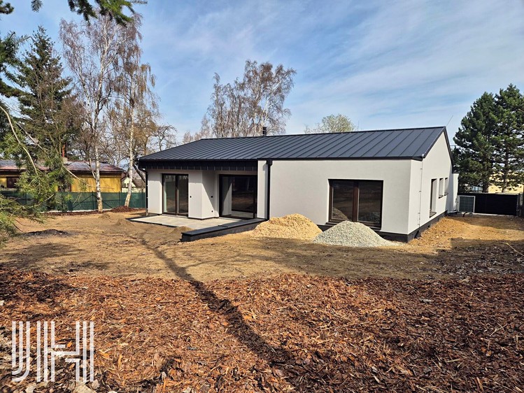 Pronájem rodinného domu 165 m², pozemek 1 167 m² - foto 4