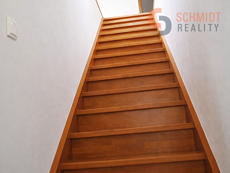 Pronájem  rodinného domu 320 m², pozemek 781 m² - foto 5