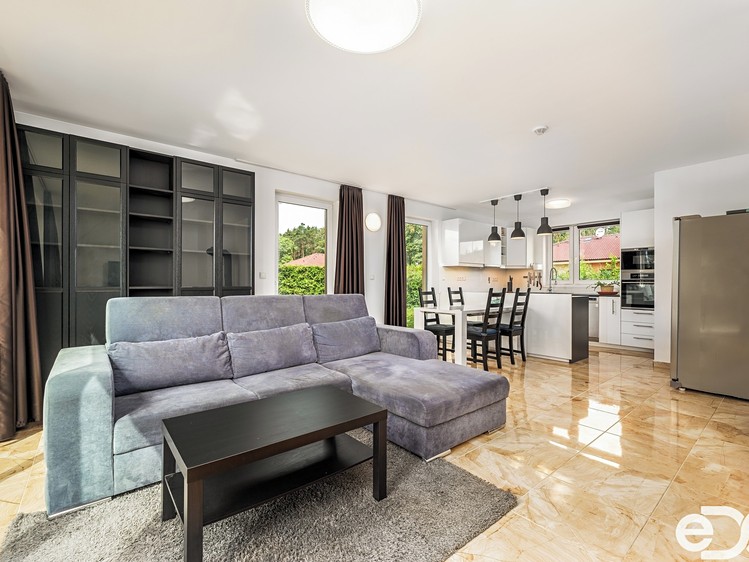 Pronájem  rodinného domu 140 m², pozemek 762 m² - foto 4