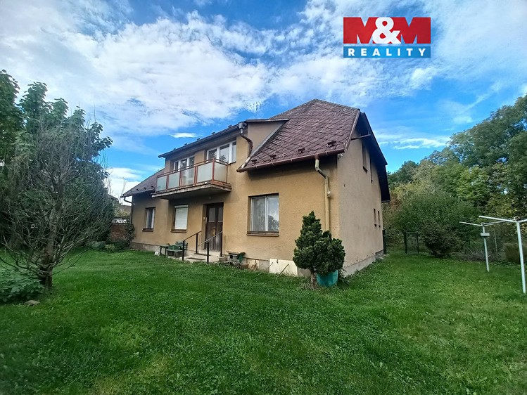 Pronájem rodinného domu 240 m², pozemek 1 690 m² - foto 1