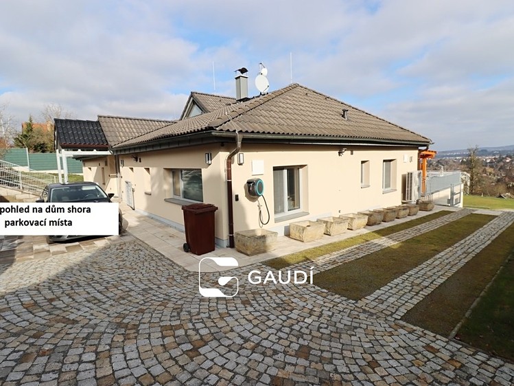 Pronájem rodinného domu 200 m², pozemek 1 629 m² - foto 3