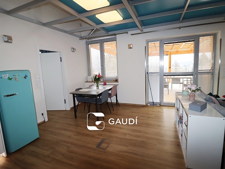 Pronájem rodinného domu 200 m², pozemek 1 629 m² - foto 7