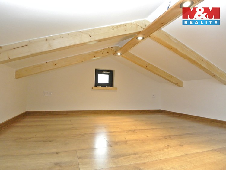 Pronájem chaty 35 m², pozemek 256 m² - foto 7