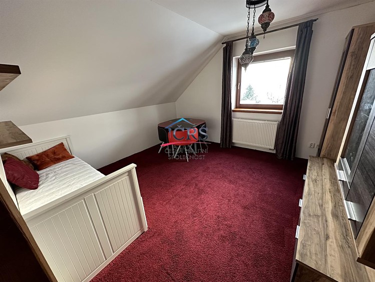 Pronájem rodinného domu 210 m², pozemek 549 m² - foto 7