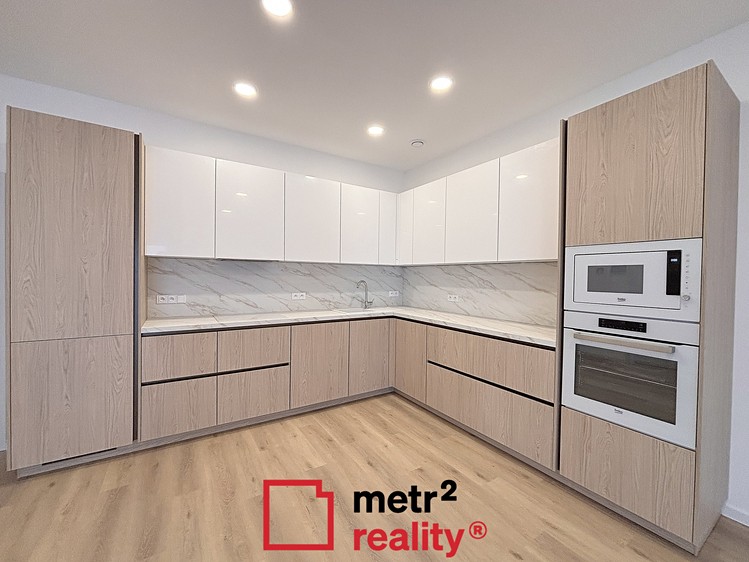 Pronájem rodinného domu 97 m², pozemek 733 m² - foto 4