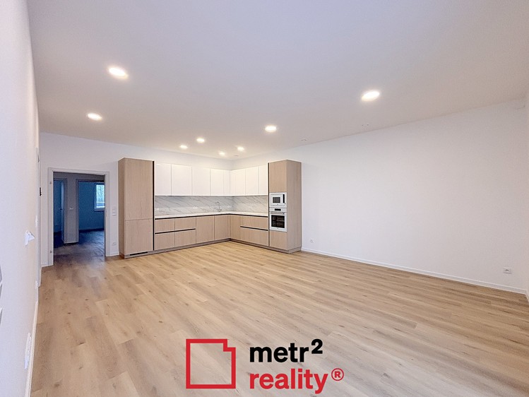 Pronájem rodinného domu 97 m², pozemek 733 m² - foto 1