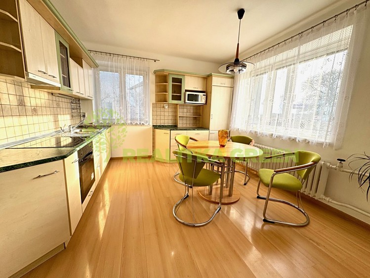 Pronájem  rodinného domu 130 m², pozemek 114 m² - foto 8