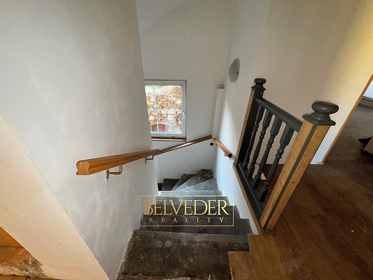 Pronájem rodinného domu 200 m², pozemek 81 m² - foto 7