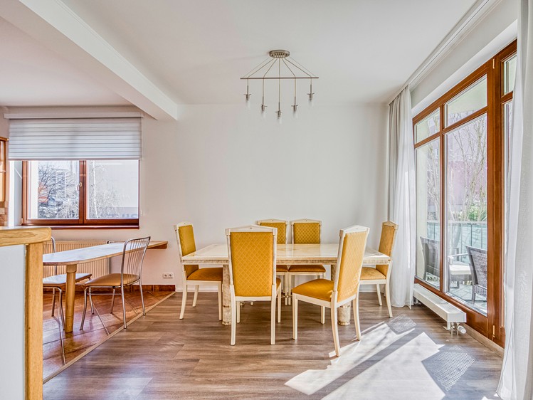 Pronájem rodinného domu 190 m², pozemek 201 m² - foto 6
