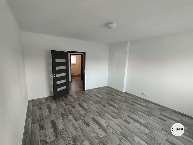 Pronájem rodinného domu 68 m², pozemek 800 m² - foto 8