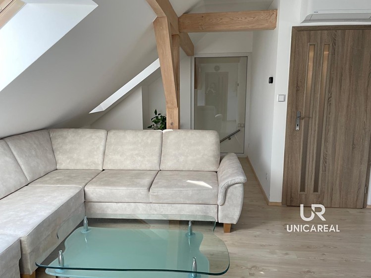 Pronájem rodinného domu 110 m², pozemek 483 m² - foto 7