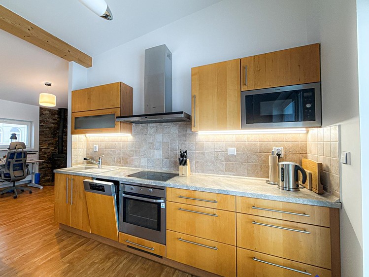 Pronájem rodinného domu 113 m², pozemek 625 m² - foto 6
