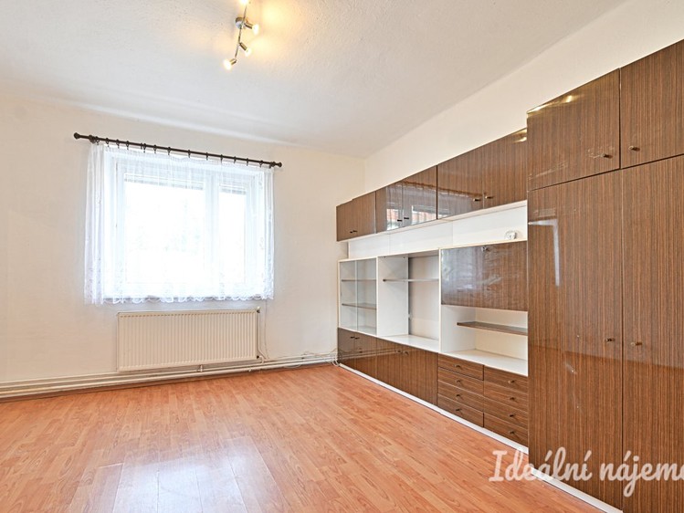Pronájem rodinného domu 70 m², pozemek 180 m² - foto 2
