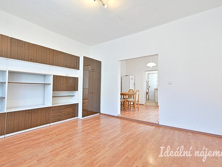 Pronájem rodinného domu 70 m², pozemek 180 m² - foto 1