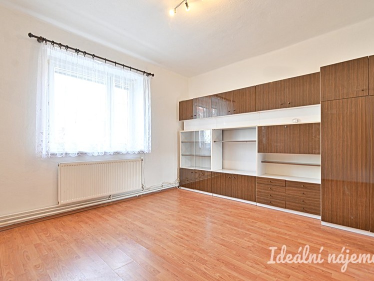 Pronájem rodinného domu 70 m², pozemek 180 m² - foto 3