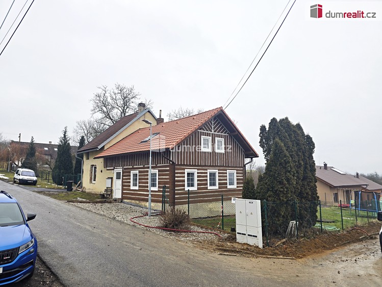 Pronájem rodinného domu 170 m², pozemek 660 m² - foto 1