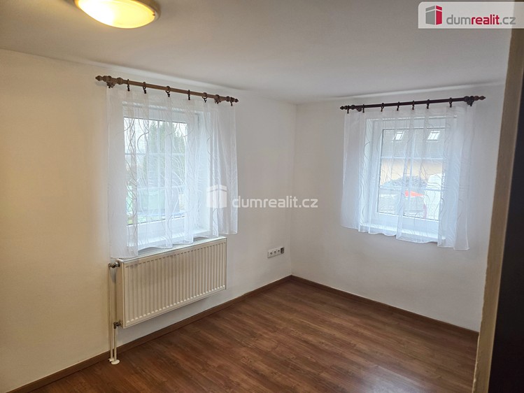 Pronájem rodinného domu 170 m², pozemek 660 m² - foto 6