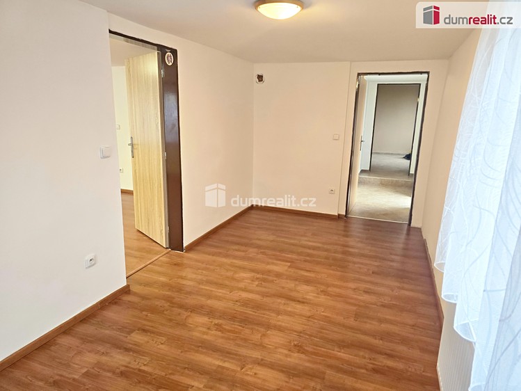 Pronájem rodinného domu 170 m², pozemek 660 m² - foto 5