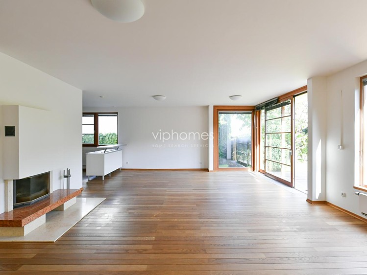Pronájem vily 350 m², pozemek 358 m² - foto 7