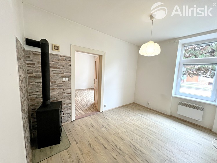 Pronájem rodinného domu 78 m², pozemek 218 m² - foto 3