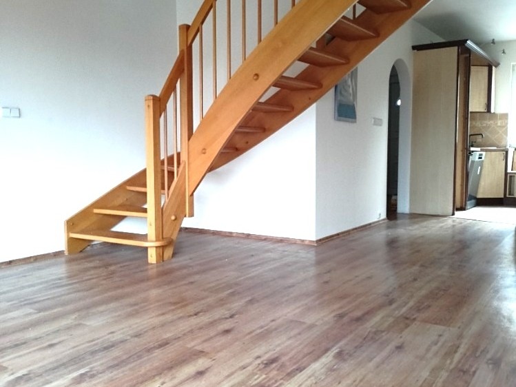 Pronájem rodinného domu 90 m², pozemek 129 m² - foto 4