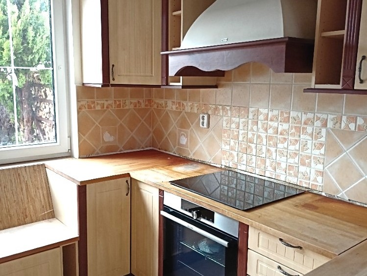 Pronájem rodinného domu 90 m², pozemek 129 m² - foto 1