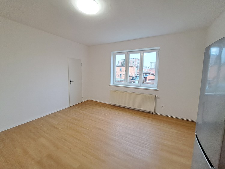 Pronájem rodinného domu 50 m², pozemek 100 m² - foto 2