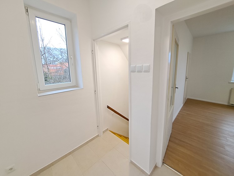Pronájem rodinného domu 50 m², pozemek 100 m² - foto 8