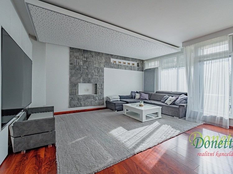 Pronájem rodinného domu 144 m², pozemek 351 m² - foto 2