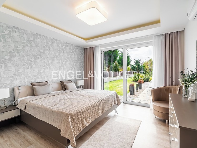 Pronájem  rodinného domu 237 m², pozemek 1 224 m² - foto 6