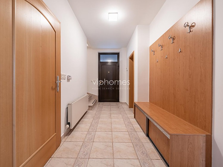 Pronájem  rodinného domu 280 m², pozemek 480 m² - foto 4