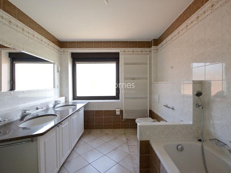 Pronájem  rodinného domu 280 m², pozemek 480 m² - foto 5