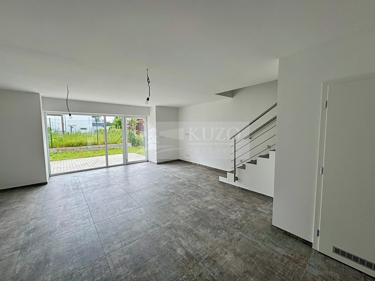 Pronájem  rodinného domu 166 m², pozemek 99 m² - foto 3