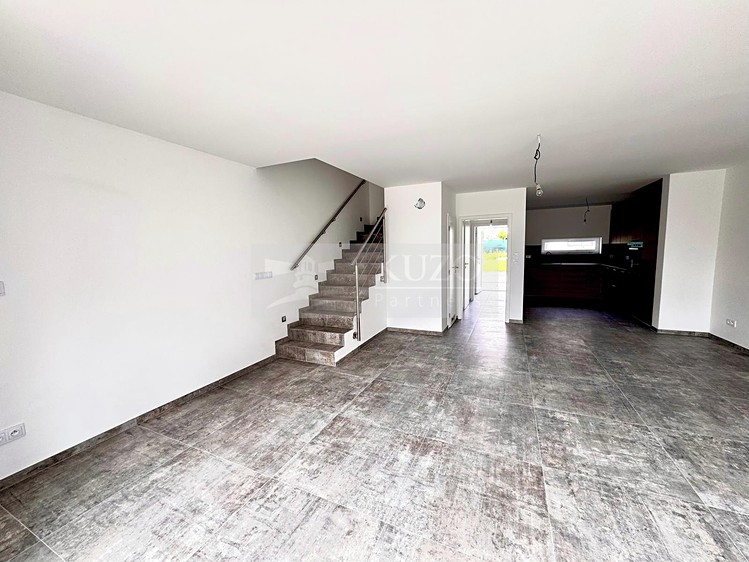 Pronájem  rodinného domu 166 m², pozemek 99 m² - foto 7