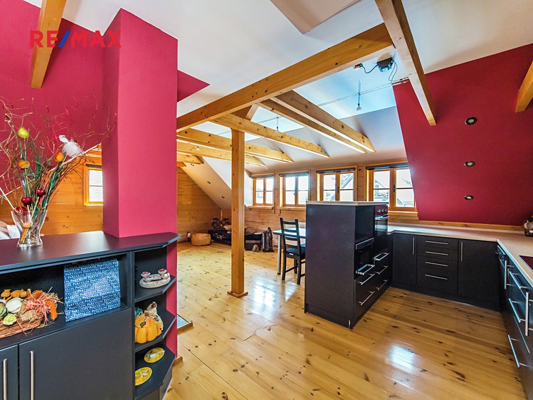 Pronájem rodinného domu 90 m², pozemek 327 m² - foto 2