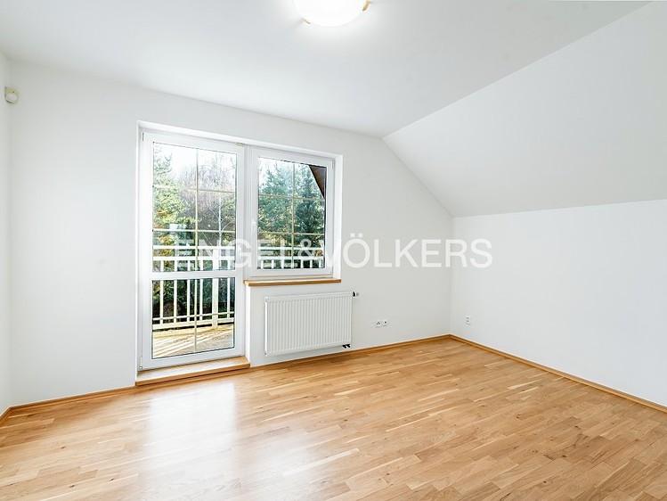 Pronájem rodinného domu 403 m², pozemek 999 m² - foto 6