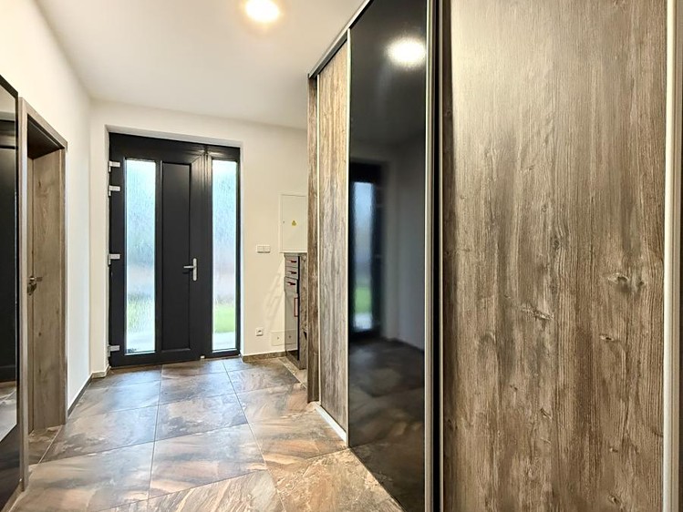 Pronájem rodinného domu 114 m², pozemek 864 m² - foto 6