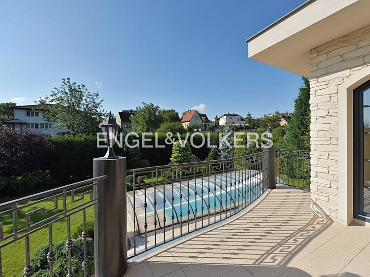 Pronájem vily 600 m², pozemek 1 450 m² - foto 7
