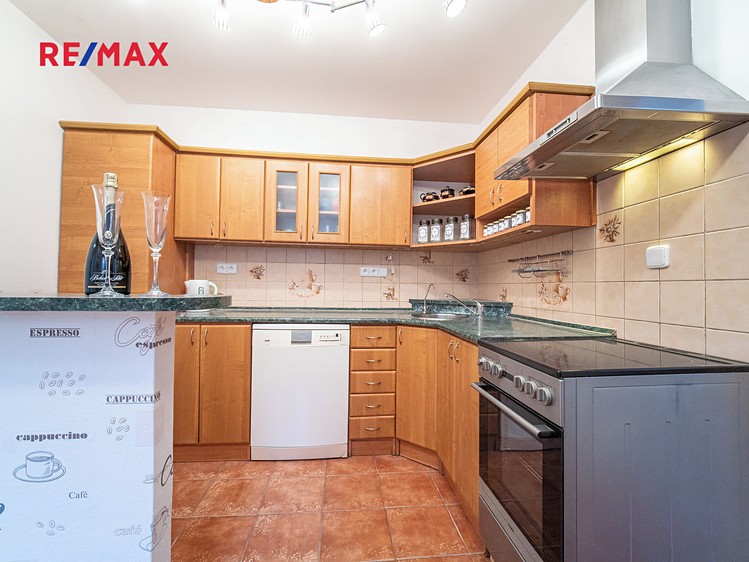 Pronájem rodinného domu 101 m², pozemek 226 m² - foto 7