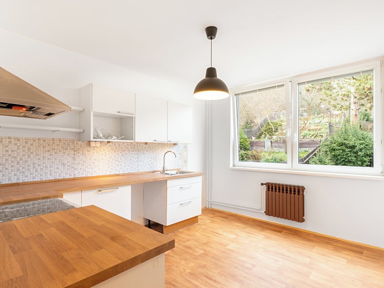 Pronájem rodinného domu 200 m², pozemek 434 m² - foto 2