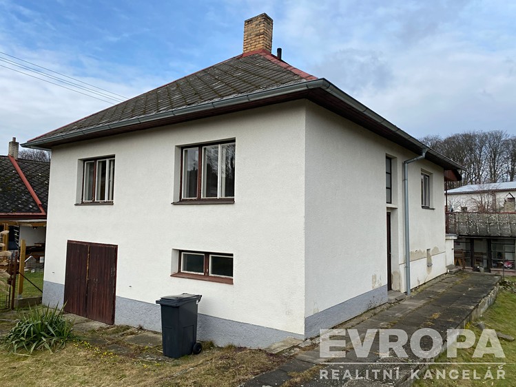 Pronájem vily 128 m², pozemek 799 m² - foto 1