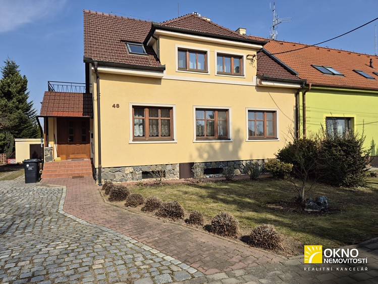 Pronájem rodinného domu 100 m², pozemek 791 m² - foto 1